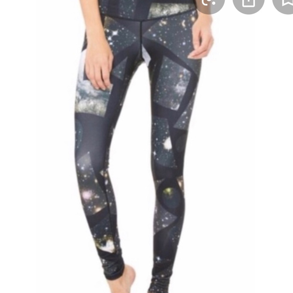 ALO Yoga Galaxy Print Leggings in Black and Gray